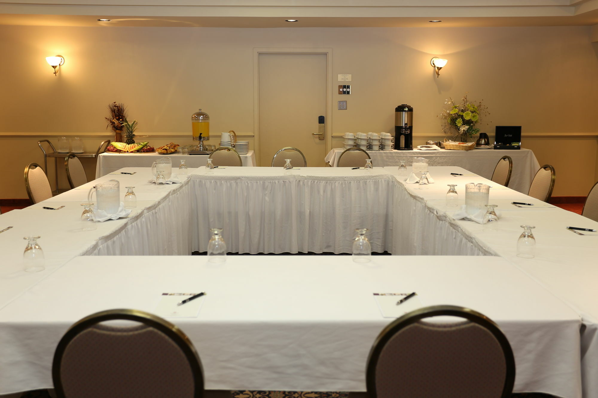 Hotel Gouverneur 3*